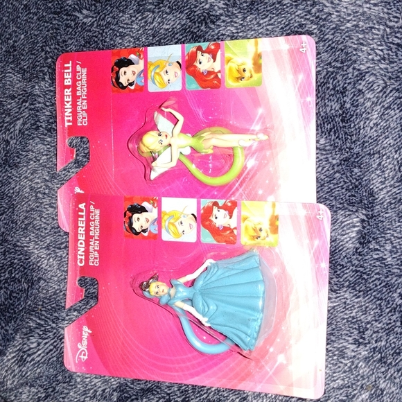 Disney princess cards and Disney princess keychain - Picture 3 of 4